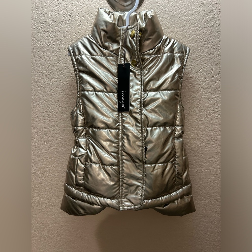 Girls gold Imago vest NWT size 4